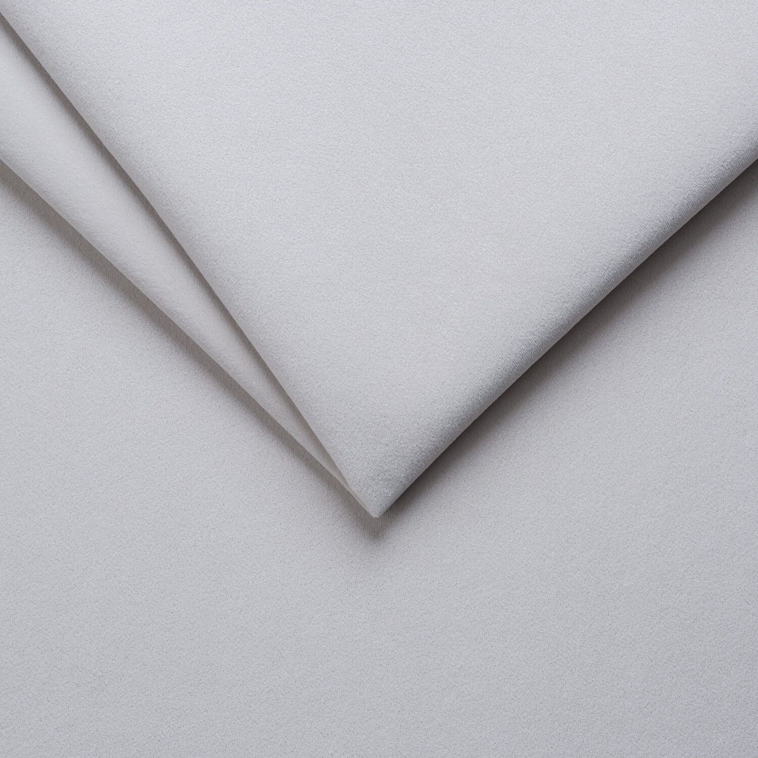 Royal_Velvet_1_Pearl