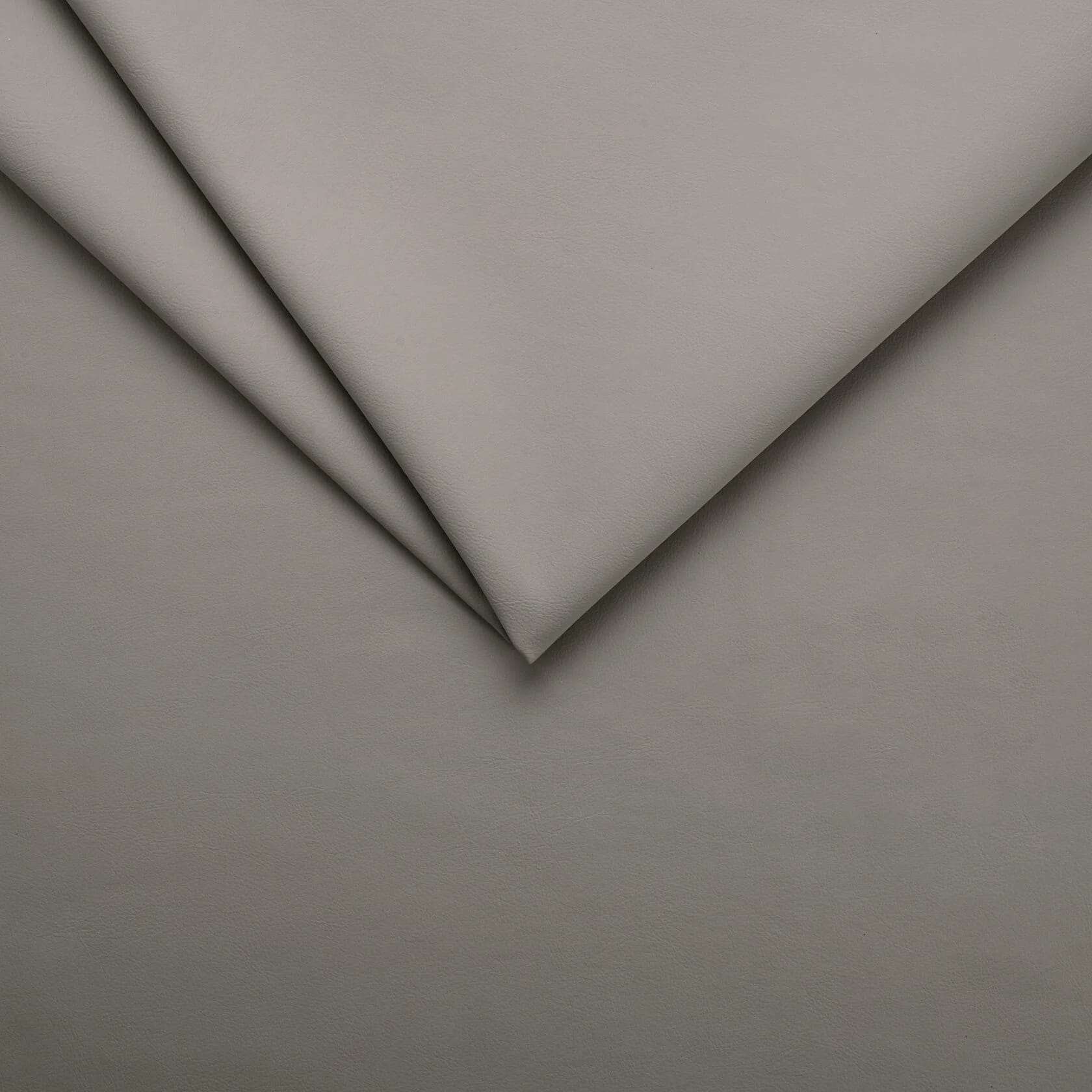 10856711